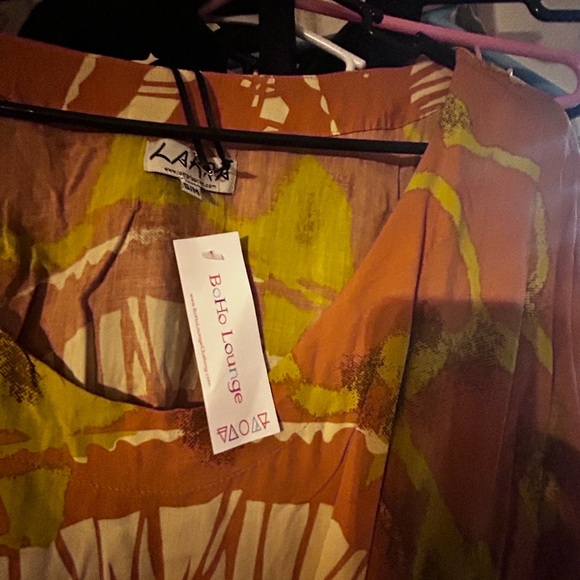 Abstract Patterned Dress - Picture 2 of 4